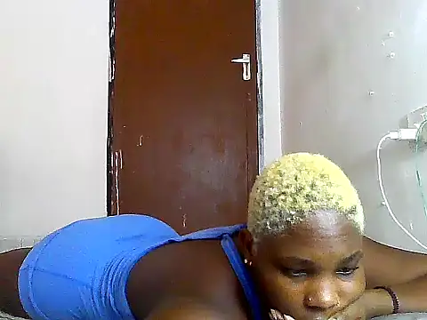 Snapshot of SexyKimberly23 chatting on 11/16/25, 06:08 SexyKimberly23 online show from 11/16/25, 06:08