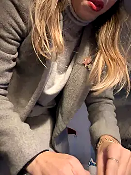 SonyaD  online show from 12/04/24, 06:22