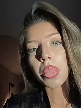 SonyaD  online show from 03/18/25, 03:20