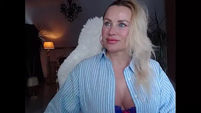 eyesangel22 online show from 12/23/24, 10:42