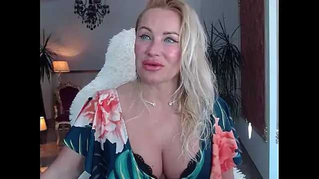 eyesangel22 online show from 01/14/25, 11:31