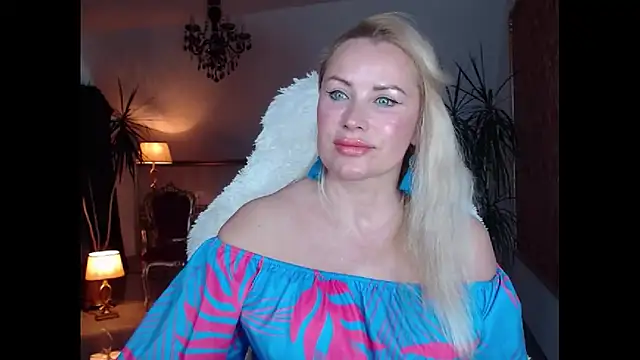 eyesangel22 online show from 01/22/25, 11:45