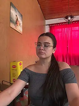 CamilaSofiia online show from 05/08/26, 07:19