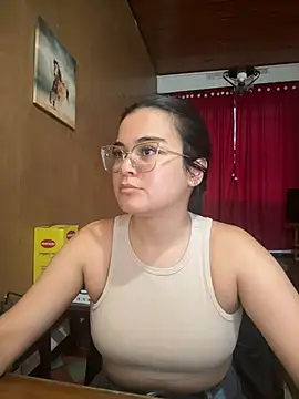 CamilaSofiia online show from 05/27/26, 11:02
