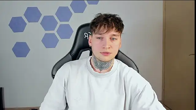 Chris Tyson online show from 01/08/25, 06:20