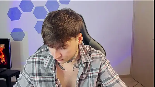 Chris Tyson online show from 02/04/25, 12:51