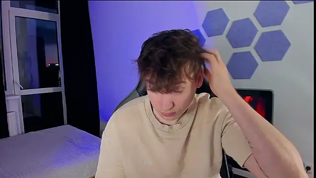 Chris Tyson online show from 03/23/25, 01:20