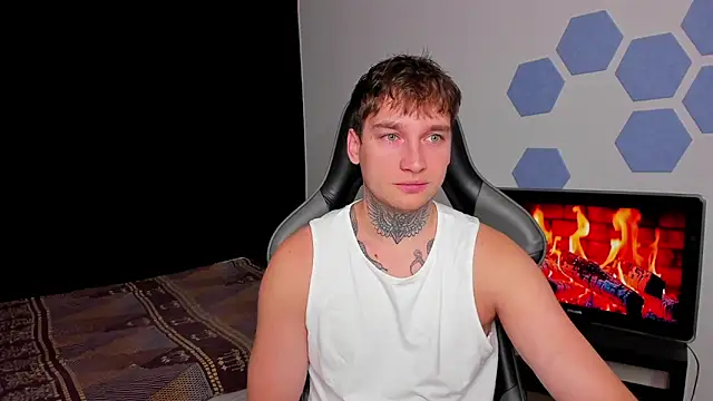 Chris Tyson online show from 09/20/25, 02:01