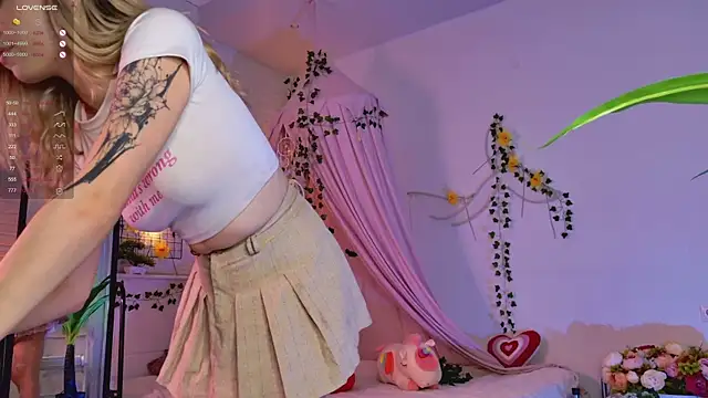 LoraaDoll online show from 01/17/25, 01:56