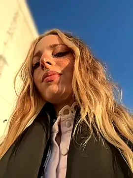 LoraaDoll online show from 10/02/25, 02:24