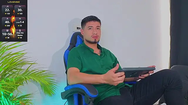 EdwardRoss  online show from 10/14/25, 07:58