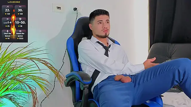 EdwardRoss  online show from 12/13/25, 08:04