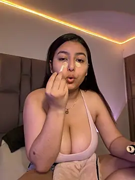 Snapshot of RexxaYBlade chatting on 09/28/25, 05:40 RexxaYBlade online show from 09/28/25, 05:40