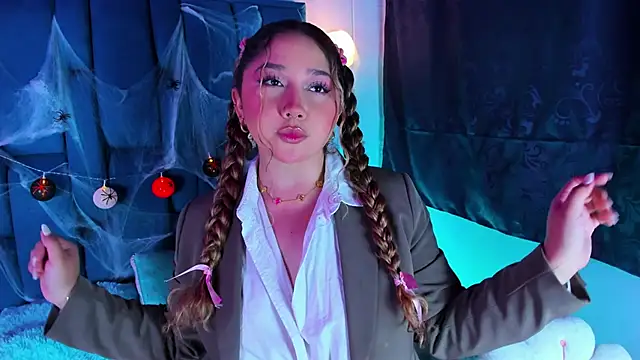 Cherryyquen online show from 10/10/25, 08:30