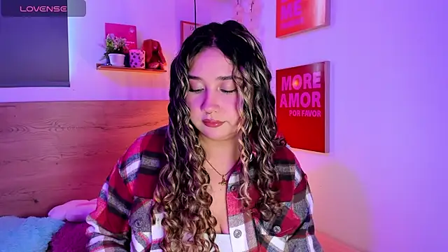 Cherryyquen online show from 04/14/26, 08:26