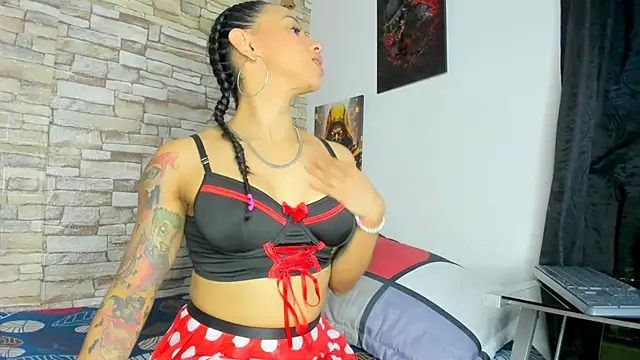 kaiagerbes3 online show from 10/24/25, 10:39