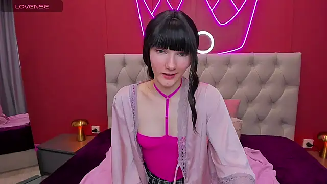 Snapshot of Lili_flowerr chatting on 03/07/25, 10:13 Lili flowerr online show from 03/07/25, 10:13