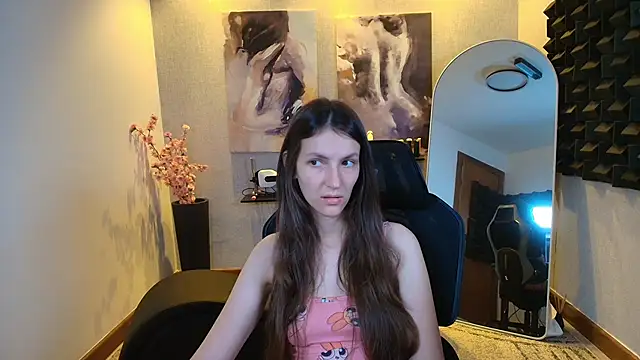 Snapshot of upssnowy chatting on 09/11/25, 01:33 upssnowy online show from 09/11/25, 01:33