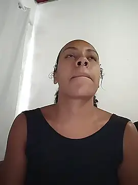 Julia Pretinha online show from 01/08/26, 01:35