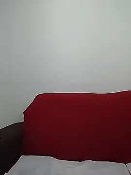 Julia Pretinha online show from 06/08/26, 12:05