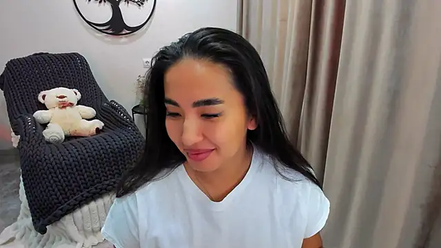 worldofkim online show from 10/22/25, 06:35