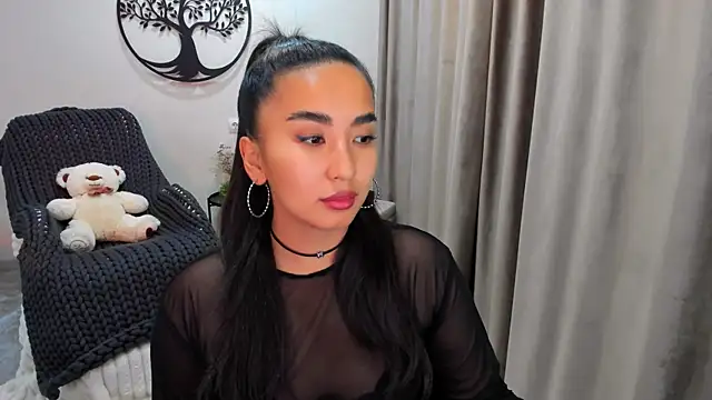 worldofkim online show from 10/24/25, 04:58