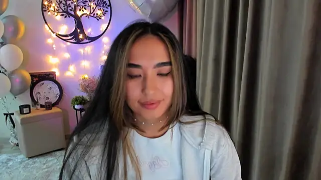 worldofkim online show from 03/25/26, 06:58