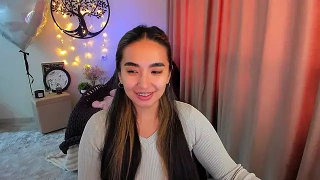 worldofkim online show from 04/10/26, 06:18