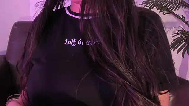 Miia Thompsonn online show from 02/22/25, 03:12