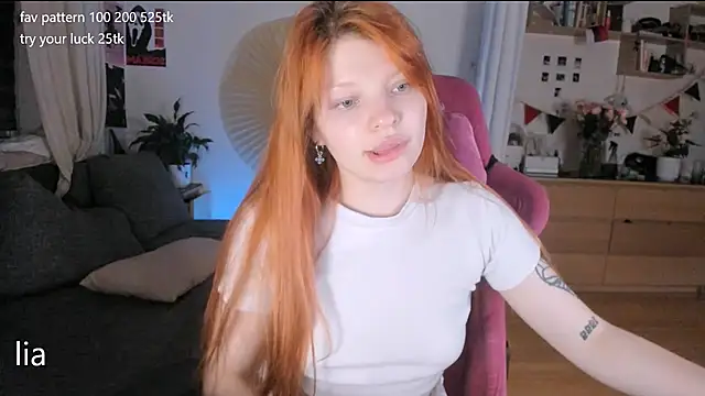 lil lia online show from 11/28/25, 10:34