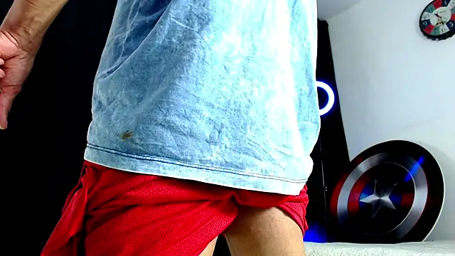 Antonywebb94 online show from 11/30/25, 06:56