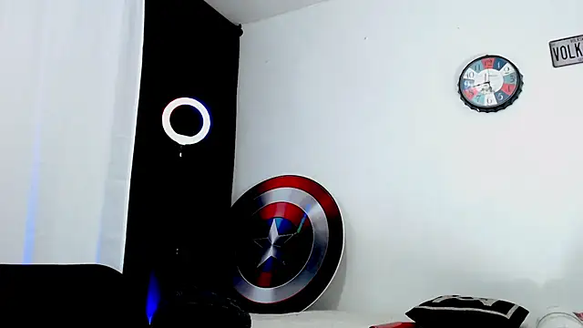 Antonywebb94 online show from 07/06/26, 12:07