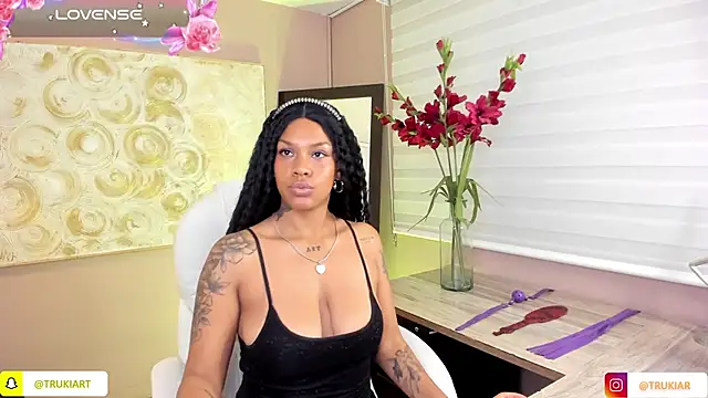 haiiley more online show from 12/04/24, 08:01