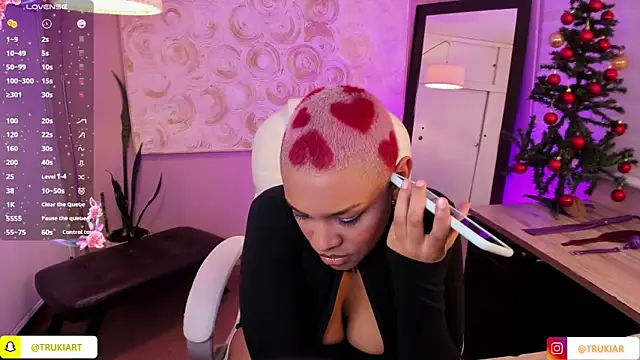 haiiley more online show from 12/31/24, 08:59