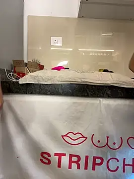 Snapshot of Miss__Malaika chatting on 03/14/25, 11:56 Miss Malaika online show from 03/14/25, 11:56