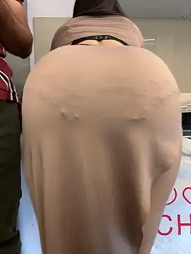 Snapshot of Miss__Malaika chatting on 03/17/25, 07:02 Miss Malaika online show from 03/17/25, 07:02