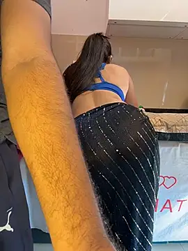 Snapshot of Miss__Malaika chatting on 11/25/25, 07:30 Miss Malaika online show from 11/25/25, 07:30