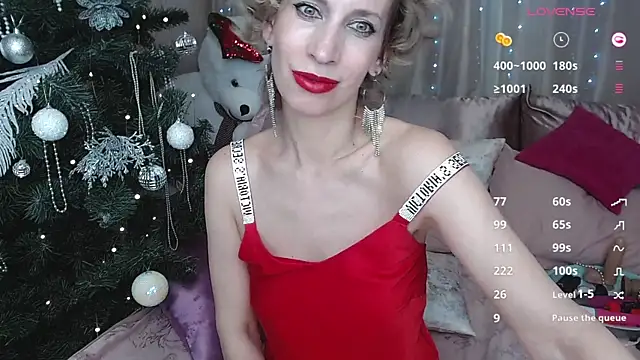 Snapshot of AdrianaSea chatting on 12/15/24, 11:55 AdrianaSea online show from 12/15/24, 11:55