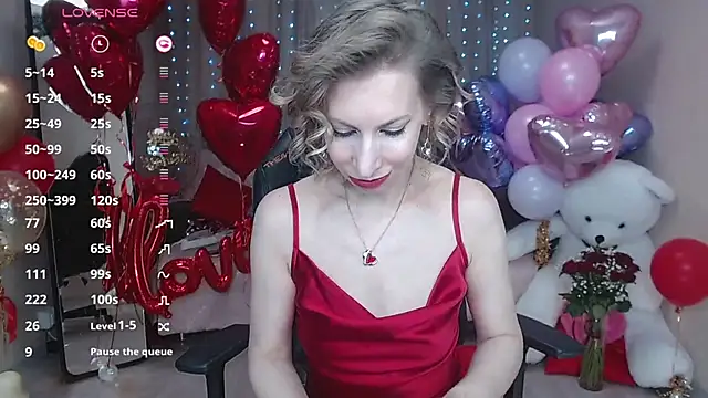 Snapshot of AdrianaSea chatting on 02/14/25, 09:03 AdrianaSea online show from 02/14/25, 09:03