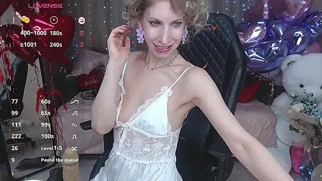 Snapshot of AdrianaSea chatting on 03/01/25, 02:55 AdrianaSea online show from 03/01/25, 02:55