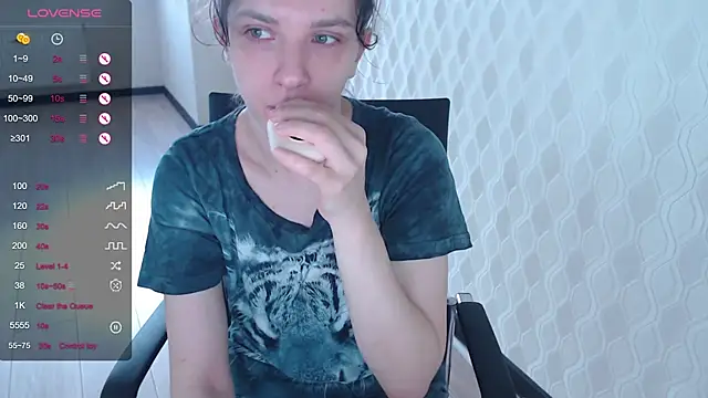 LisaHeart online show from 11/20/25, 12:38