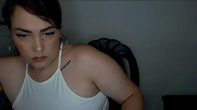 Miss Agatha online show from 12/21/24, 02:19