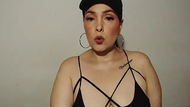 Miss Agatha online show from 10/12/25, 09:58