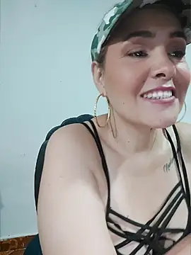 Miss Agatha online show from 04/18/26, 12:25