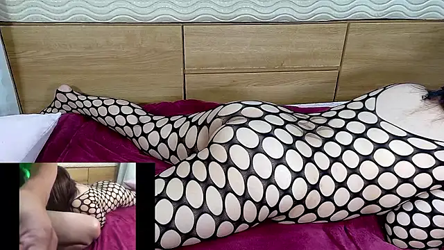 mini 69 online show from 11/15/25, 07:38