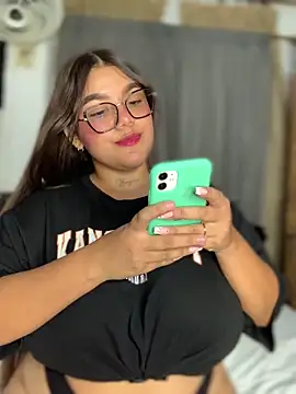 Michellesexxy online show from 01/24/25, 03:22