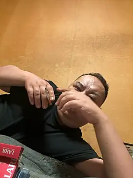 Snapshot of punk0805 chatting on 10/09/25, 07:23 punk0805 online show from 10/09/25, 07:23