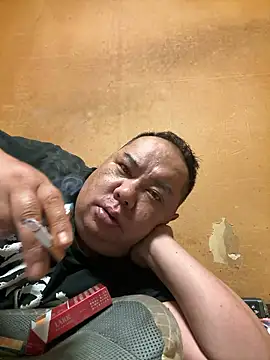 Snapshot of punk0805 chatting on 10/10/25, 11:09 punk0805 online show from 10/10/25, 11:09