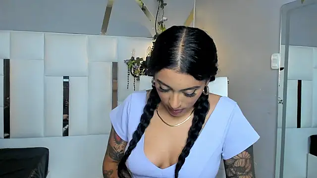 Snapshot of magic_marg chatting on 12/27/24, 08:39 magic marg online show from 12/27/24, 08:39