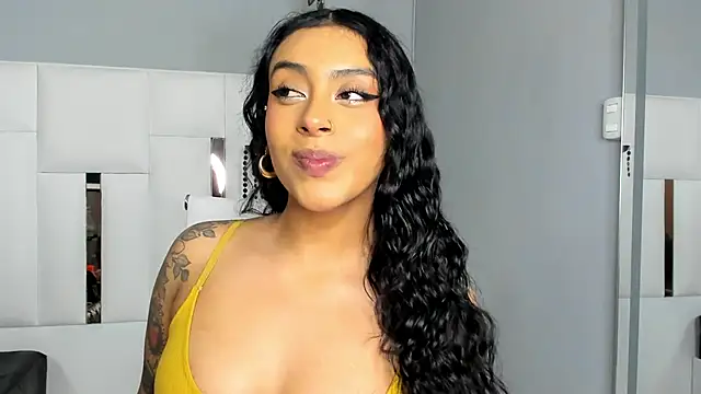 Snapshot of magic_marg chatting on 01/30/25, 09:14 magic marg online show from 01/30/25, 09:14